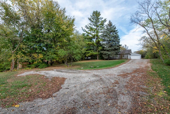 Building Photo - 10605 39th Ave