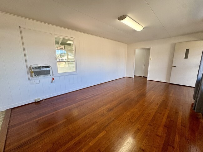 Building Photo - 829 Nanakai Pl