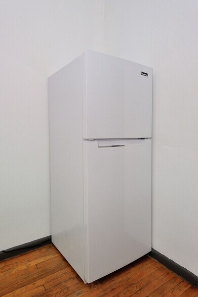 Building Photo - 474 9th Ave