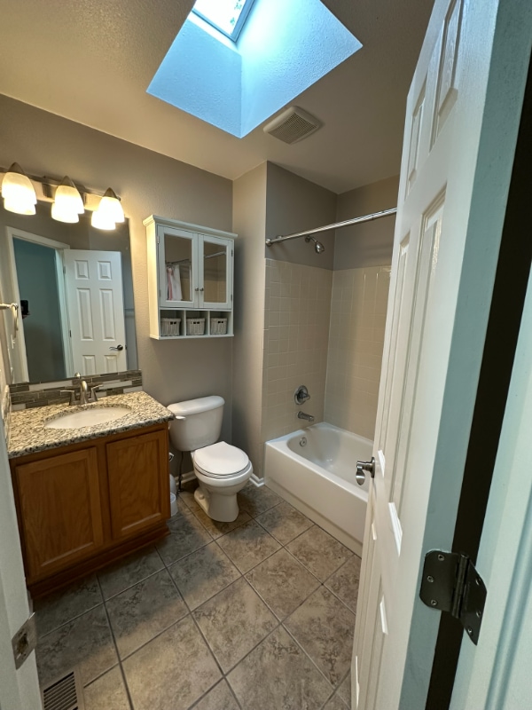 Building Photo - 9491 Cove Creek Dr