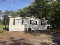 Building Photo - 461 McLaws Rd