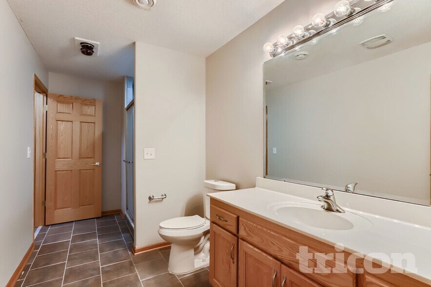 Building Photo - 1909 135th Ave NW