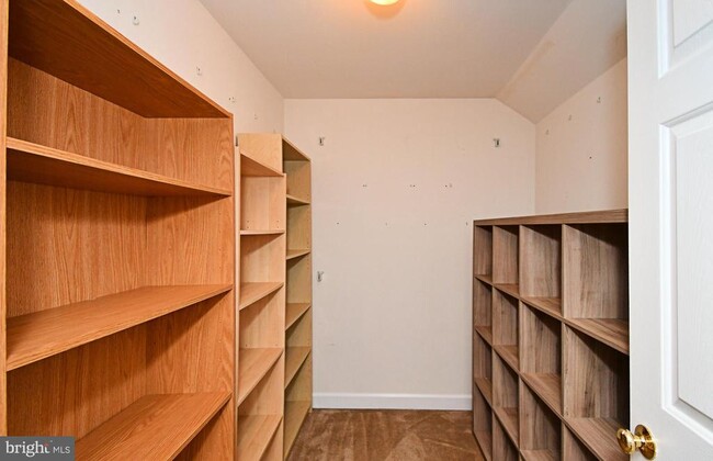Building Photo - 2304 Lennon Ln