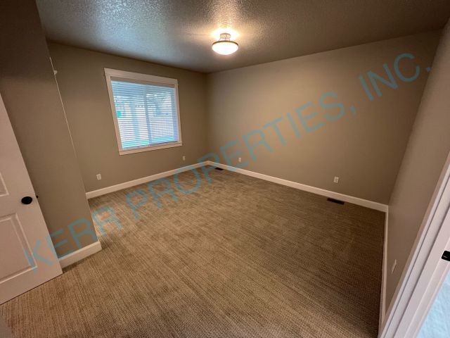 Building Photo - Charming 4-Bedroom Home with 2 Full Baths in the Heart of Oak Grove – 1709 Sq Ft of Comfort!