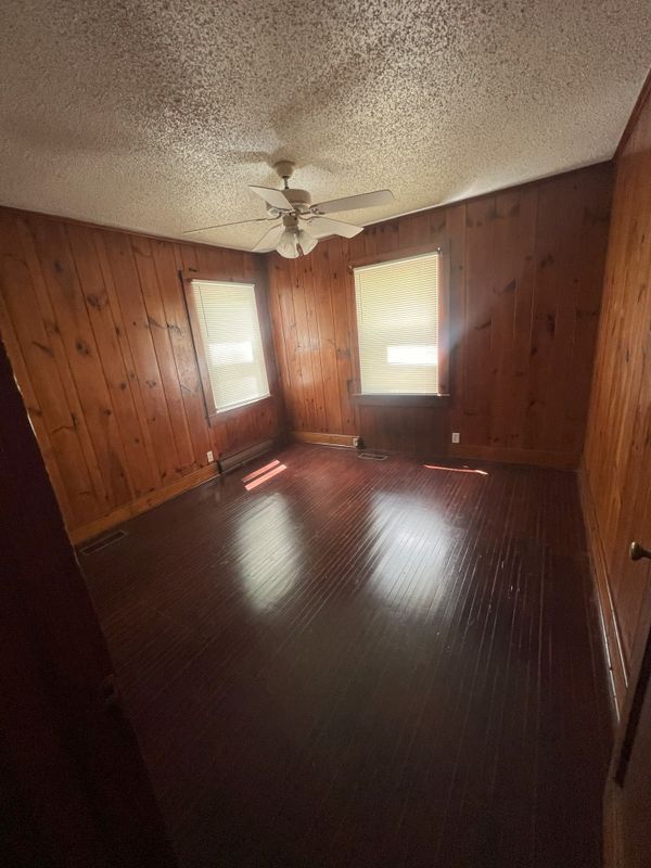 Building Photo - 4493 Ogburn Ave
