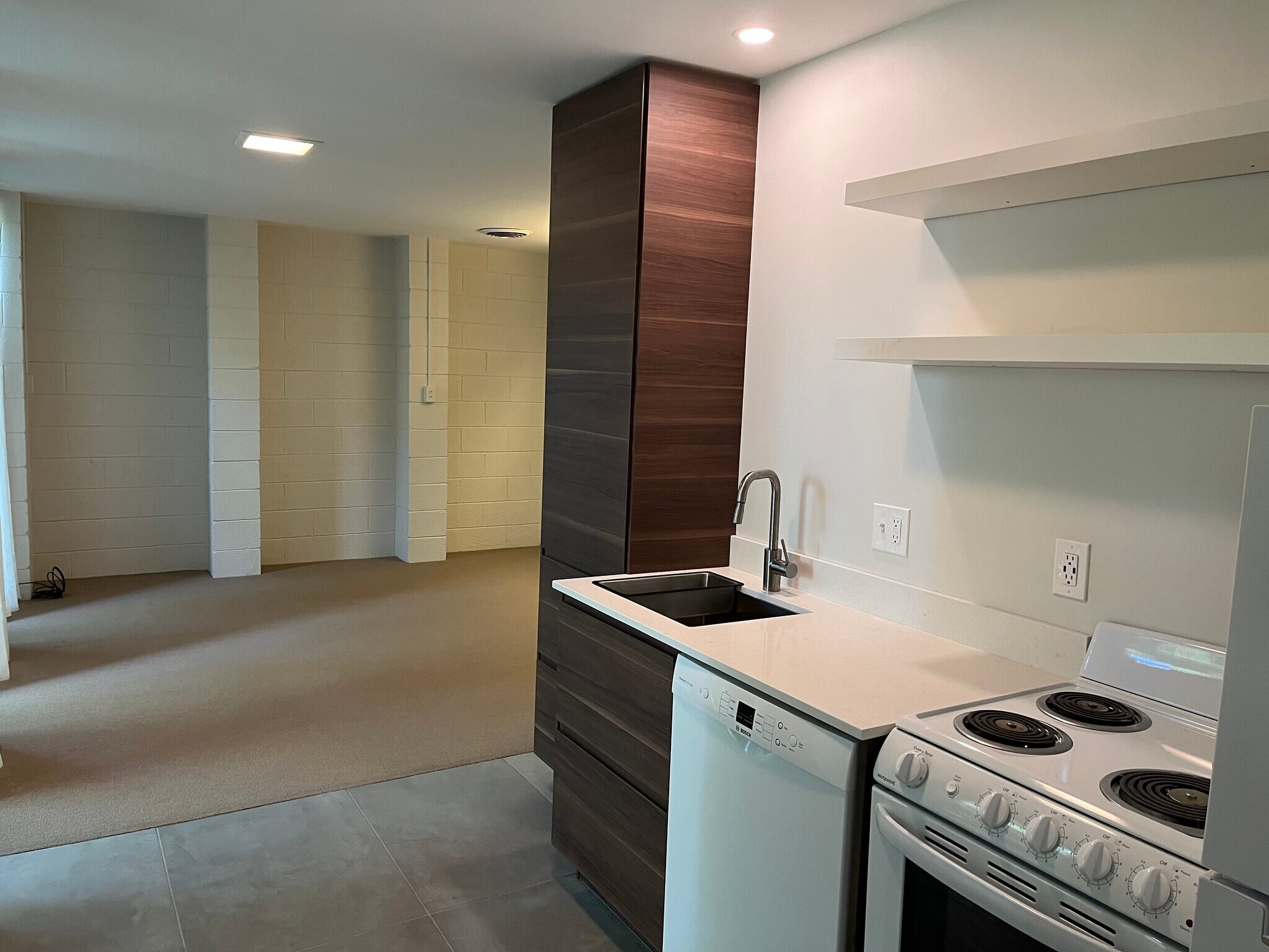 Kitchen/livingroom - 1308 Revere Rd