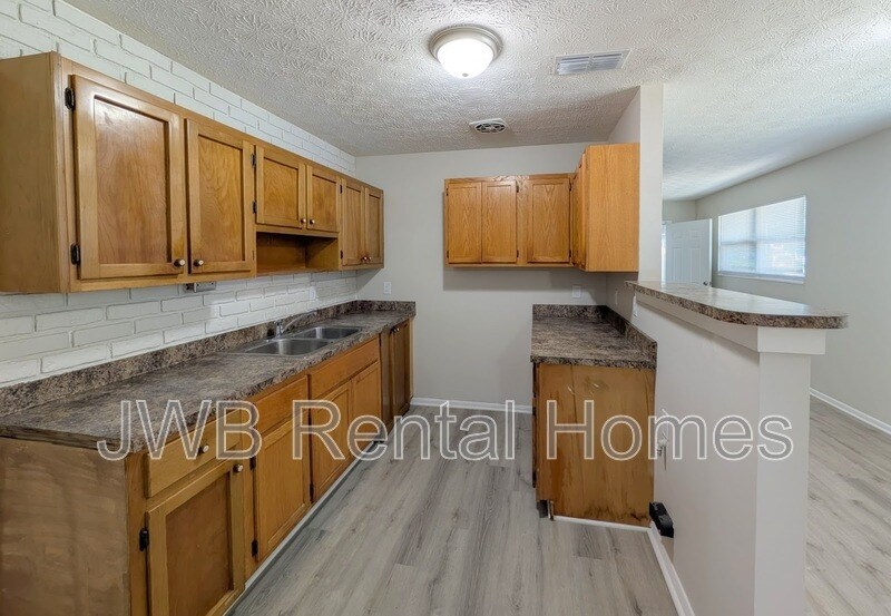 Building Photo - 6412 Cooper Ln