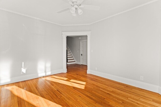 Building Photo - 22 Lewis St