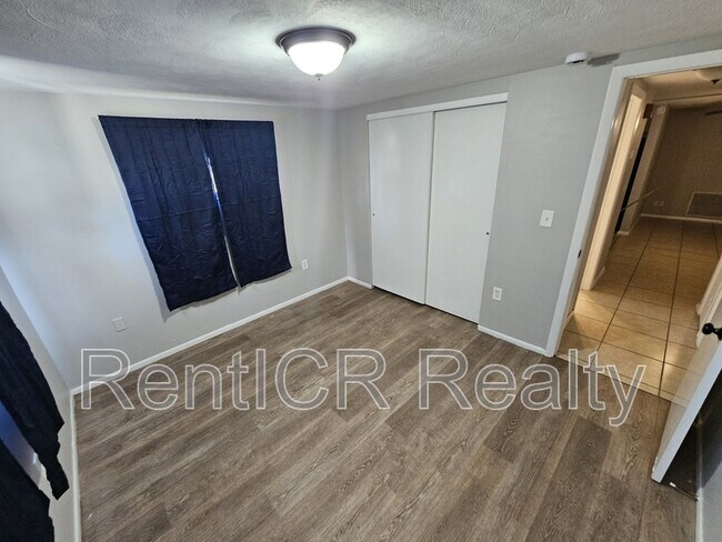 Building Photo - 7734 Candle Dr