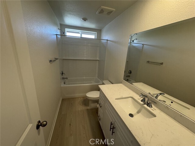 Building Photo - 15993 Alamo Ct