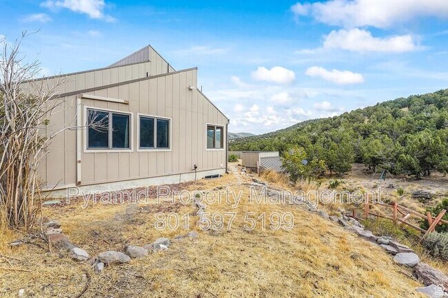 Building Photo - 14600 S Shaggy Mountain Rd