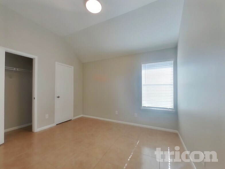 Building Photo - 1318 Auburn View Ln