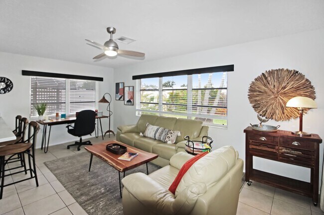 Building Photo - Venice East Annual House for Rent