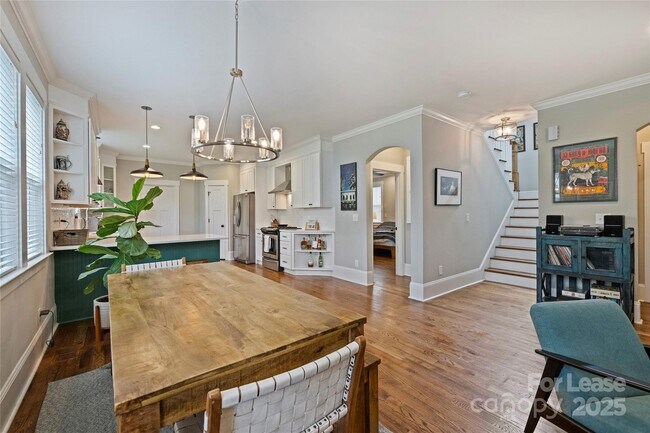 Building Photo - 126 N Smallwood Pl