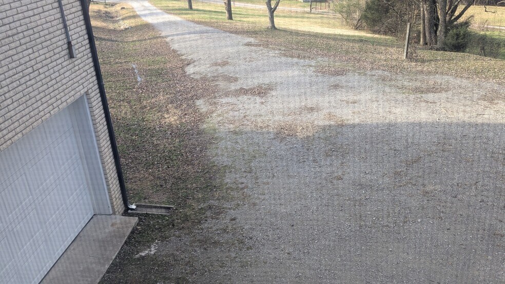 Building Photo - 226 Pigeon Roost Rd