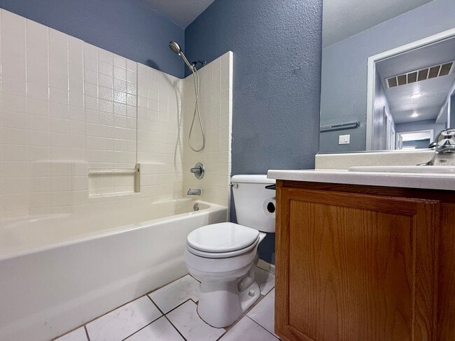 Building Photo - Northwest/Centennial Hills - 3BD SINGLE STORY HOME, GRANITE COUNTER TOPS, STAINLESS STEEL APPLIAN...