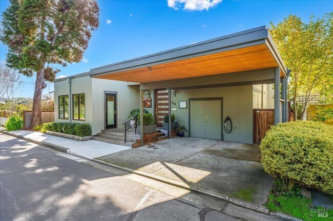 Building Photo - 20 Lagoon Rd