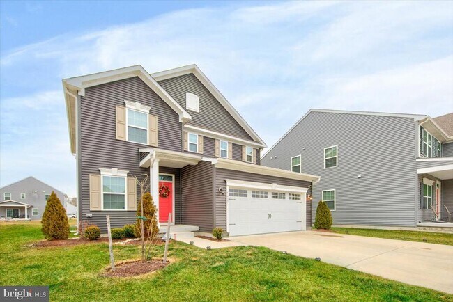 Building Photo - 9437 Rolling Green Dr
