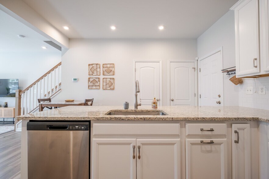 Building Photo - 4635 Wistar Creek Dr