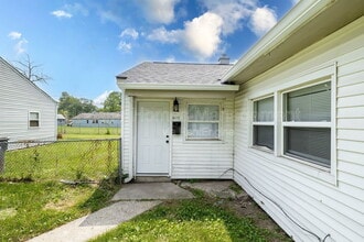 Building Photo - 6119 Nimitz Dr