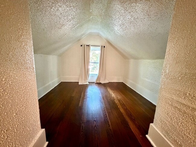 Building Photo - 8201 W 80th St