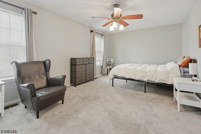 Building Photo - 360 Cotswold Pl