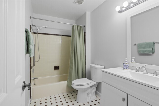 Building Photo - 4203 Maple Tree Ct