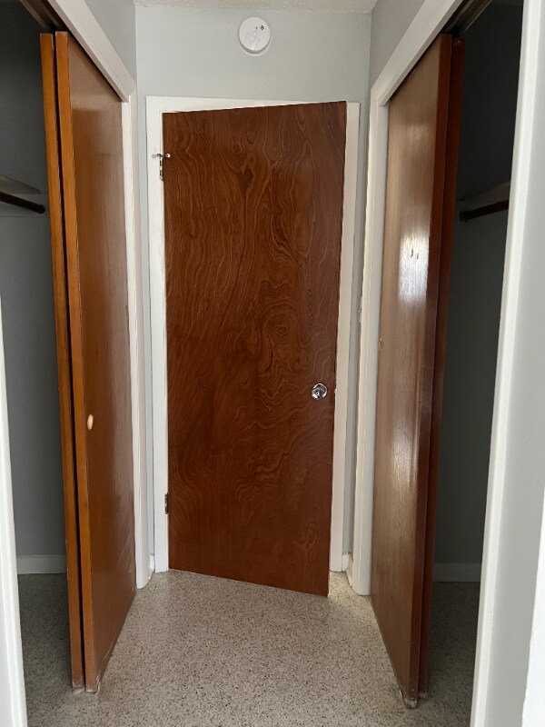 Building Photo - 2643 Cherrywood Ln