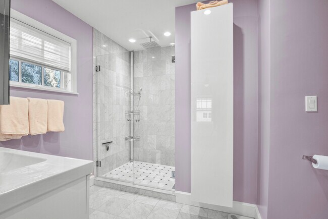 Building Photo - 21 Kenmare Rd