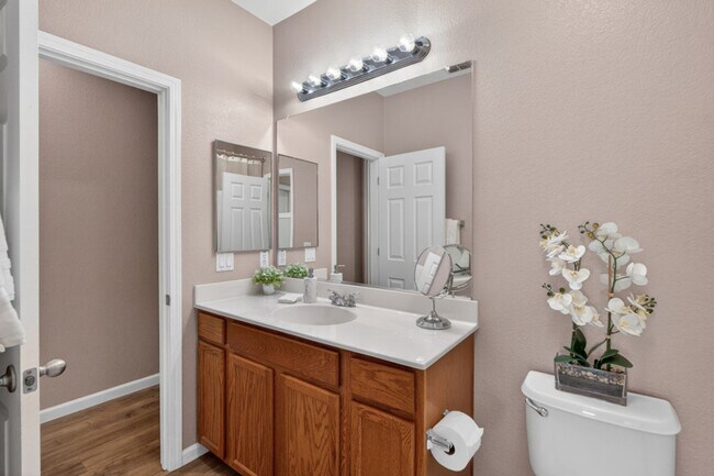 Building Photo - 8150 Crystal Walk Cir