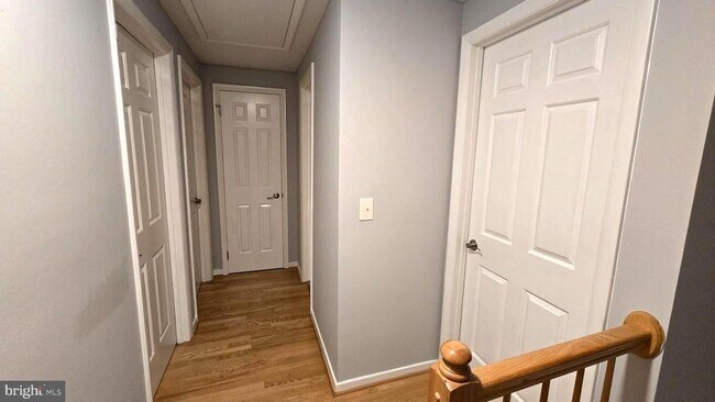 Building Photo - 5987 Clerkenwell Ct