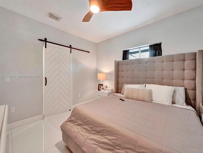 Building Photo - 19901 NW 77th Ct