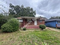 Building Photo - 1012 N Hickory St