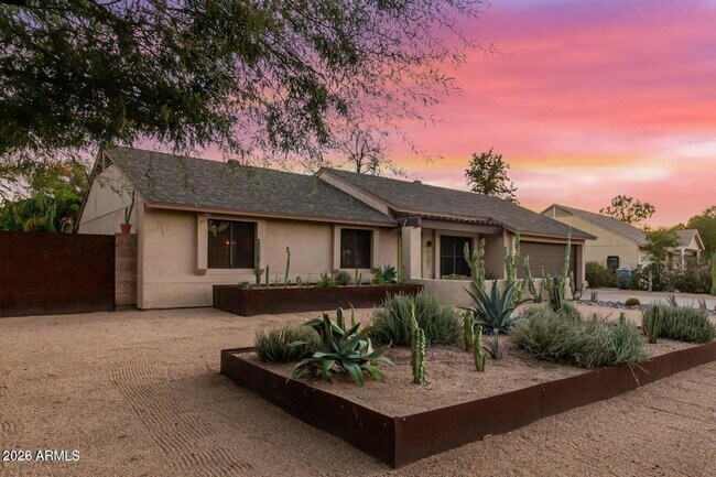 Building Photo - 6501 E Sandra Terrace