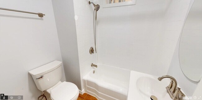 Building Photo - 10 Porter St