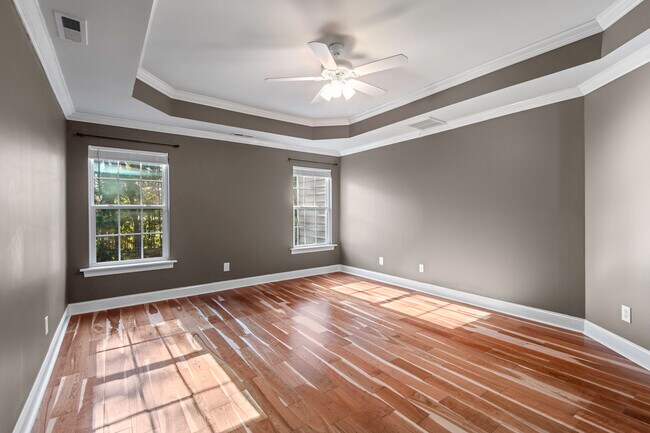 Building Photo - 10777 White Dogwood Dr