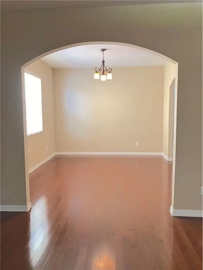 Building Photo - 652 Legacy Park Dr