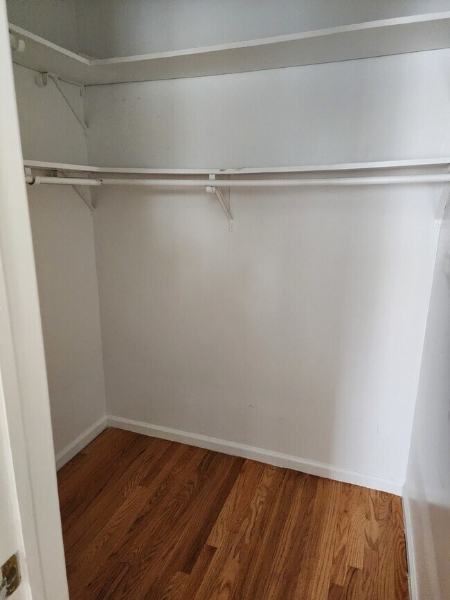 Building Photo - Charming 3 Bedroom Home in Indianapolis with Spacious Layout and Convenient Location!