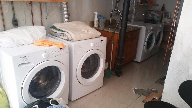 Building Photo - 61 Highland Ter