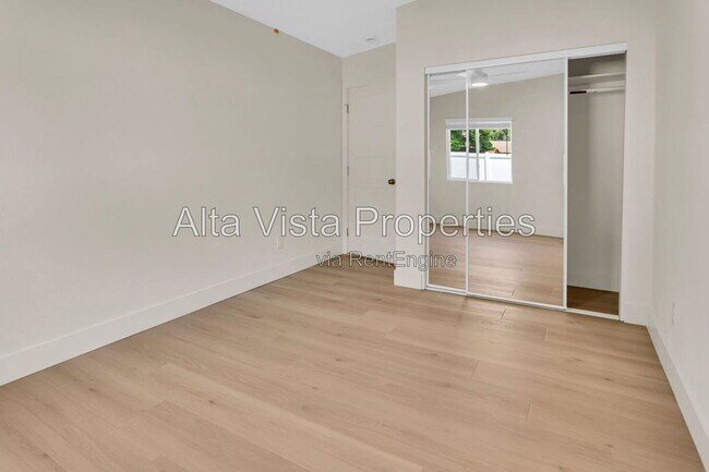 Building Photo - 13438 Buxton Ave