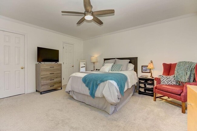 Building Photo - 27 Mt Vernon Cir