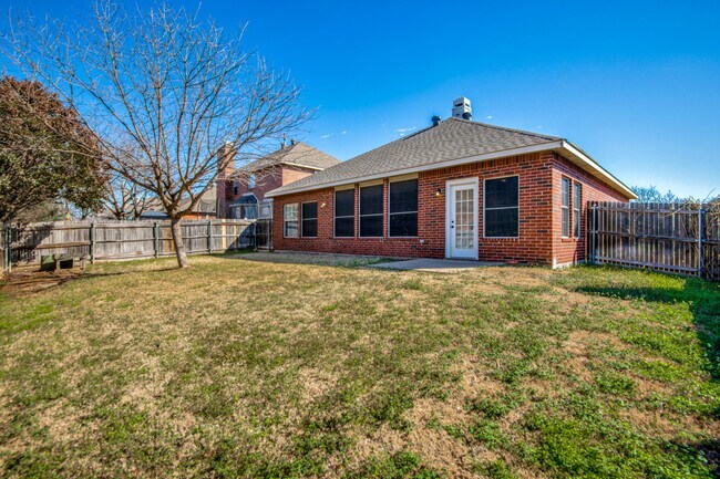 Building Photo - 5121 Timber Park Dr