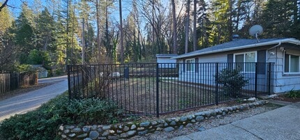 Building Photo - 987 Timber Hills Rd