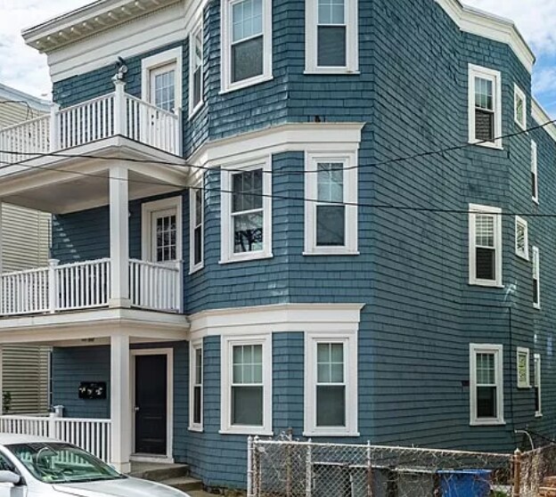 Building Photo - 47 Beech Glen St