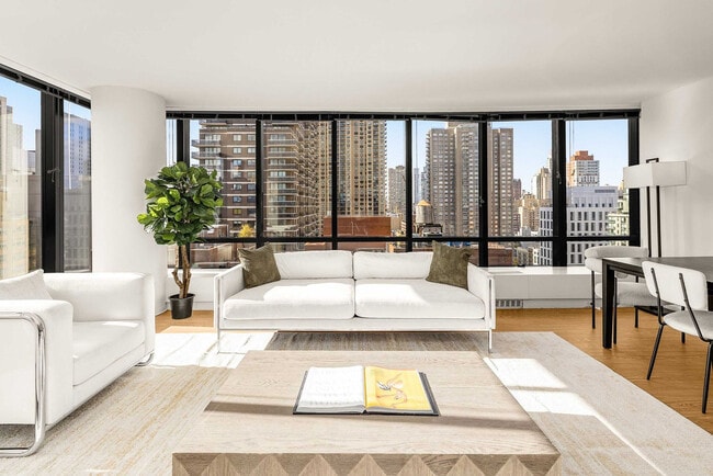 Building Photo - 525 E 72nd St