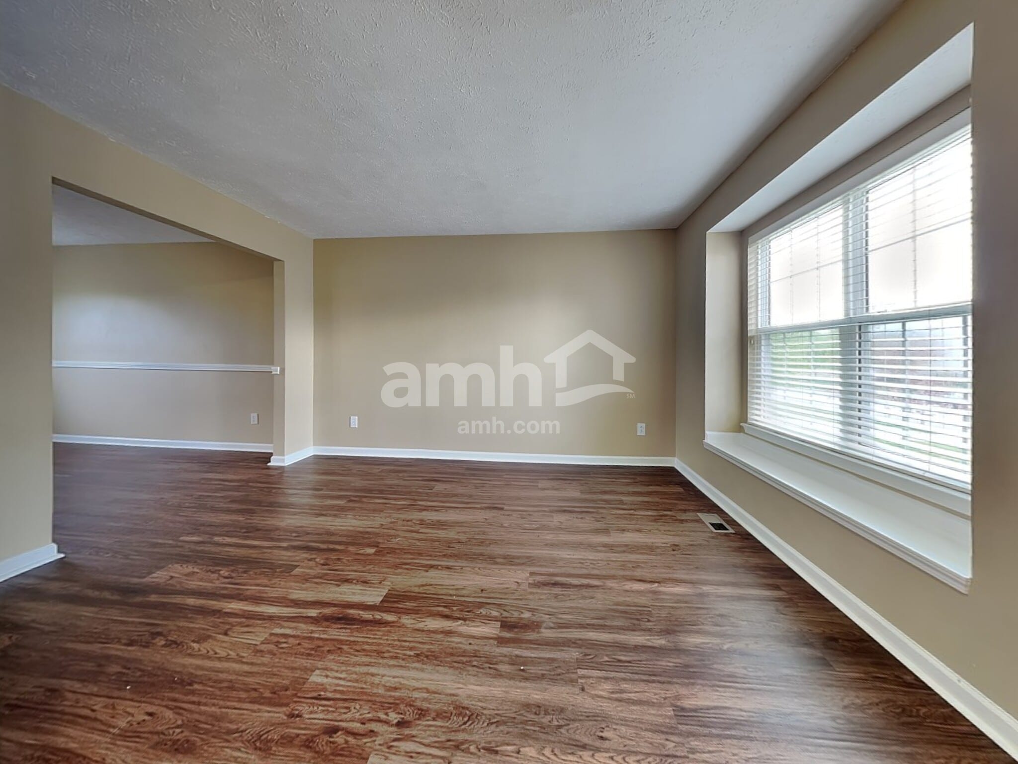 Building Photo - 10942 Alamosa Dr