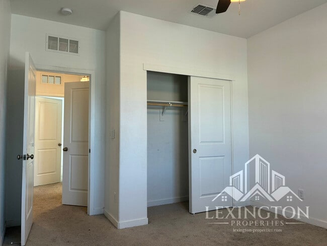 Building Photo - Beautiful Modern, 3BD/2.5BA Home in Rancho...