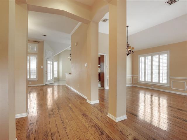 Building Photo - 1052 Village Pkwy