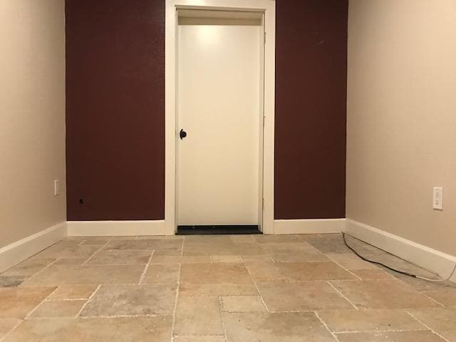 Building Photo - 730 E 3rd St