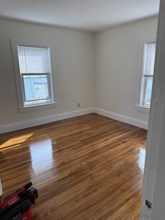 Building Photo - 81 Nightingale Ave